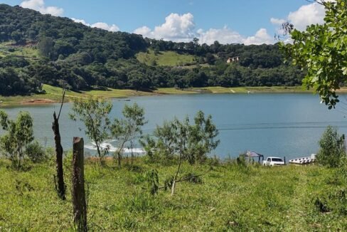 Terreno vista e acesso a represa