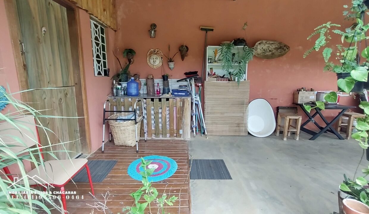 Chácara 1.755m² com riacho (1)