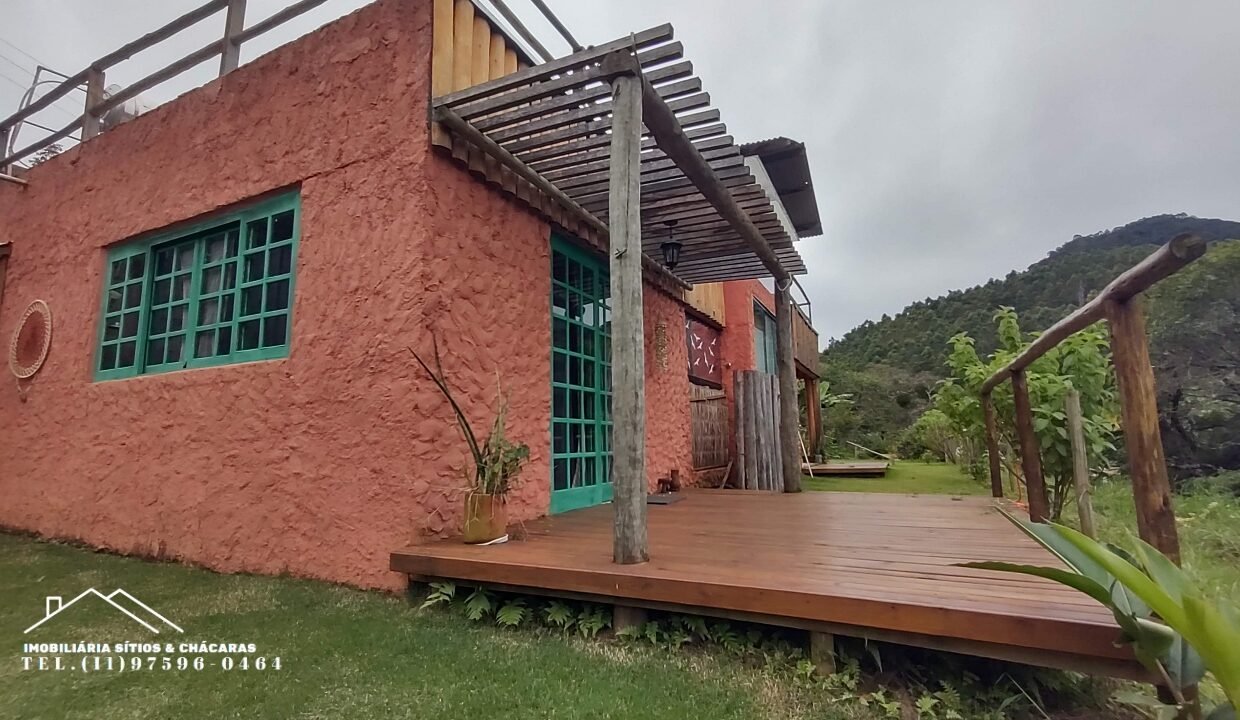 Chácara 1.755m² com riacho (12)