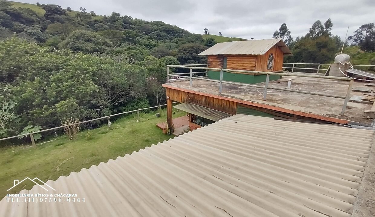 Chácara 1.755m² com riacho (17)