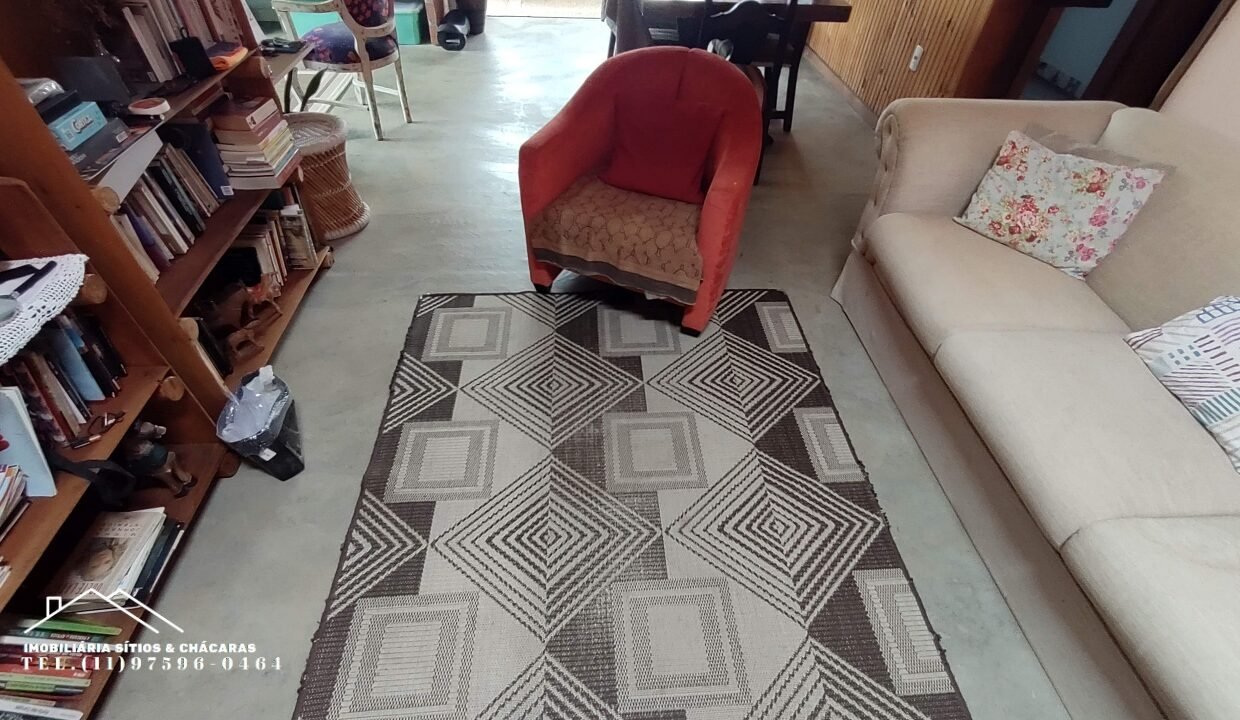 Chácara 1.755m² com riacho (68)