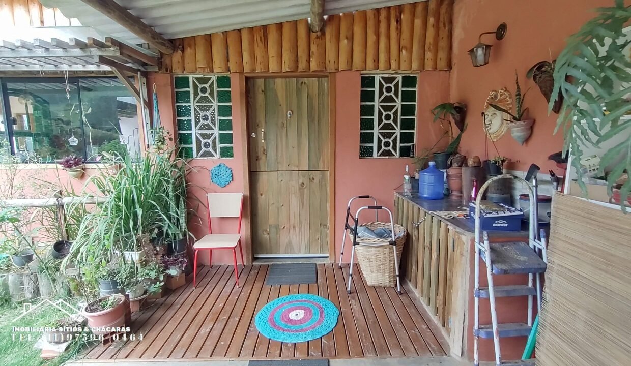 Chácara 1.755m² com riacho (87)