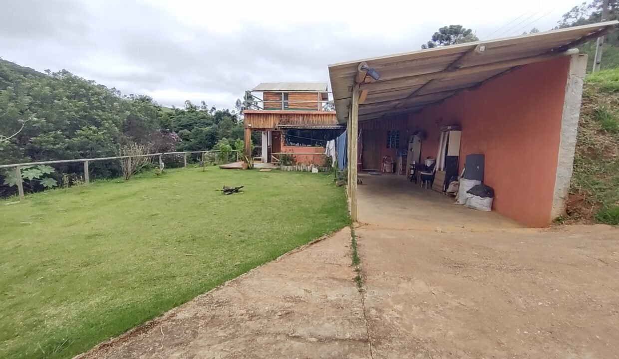 Chácara com riacho (14)