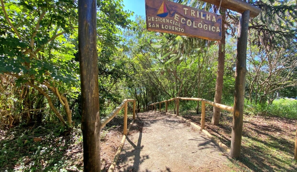 Terreno 1.000 m²pé na água a venda condomínio San Lorenzo represa Joanópolis (1)