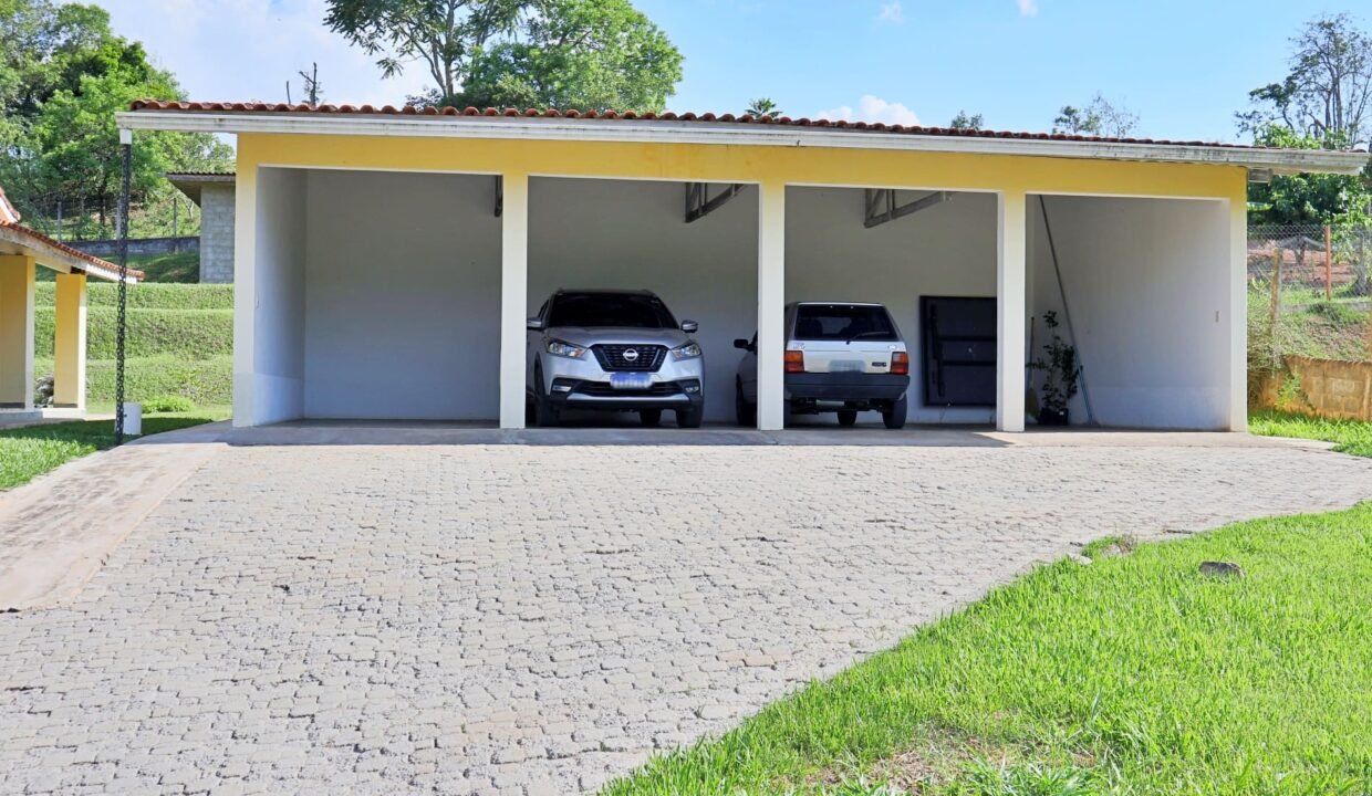 Chácara 2.300m² com piscina a venda em extrema MG (10)