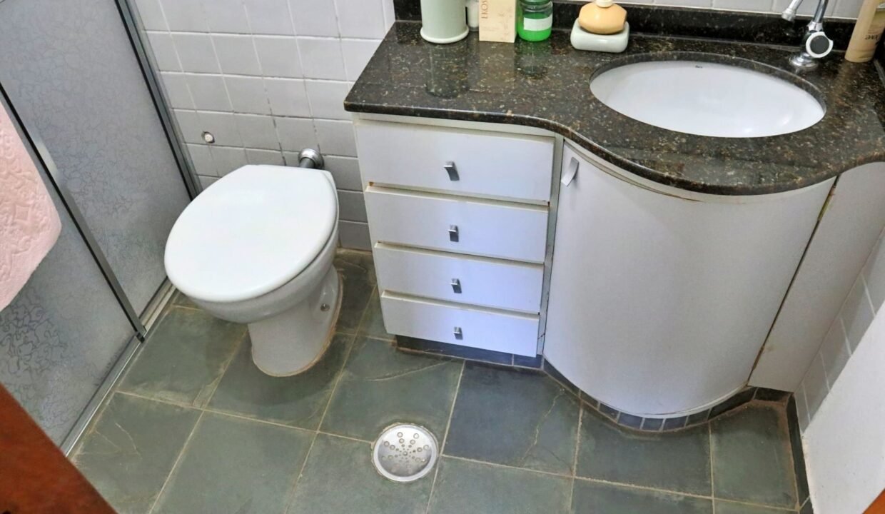 Chácara 2.300m² com piscina a venda em extrema MG (17)