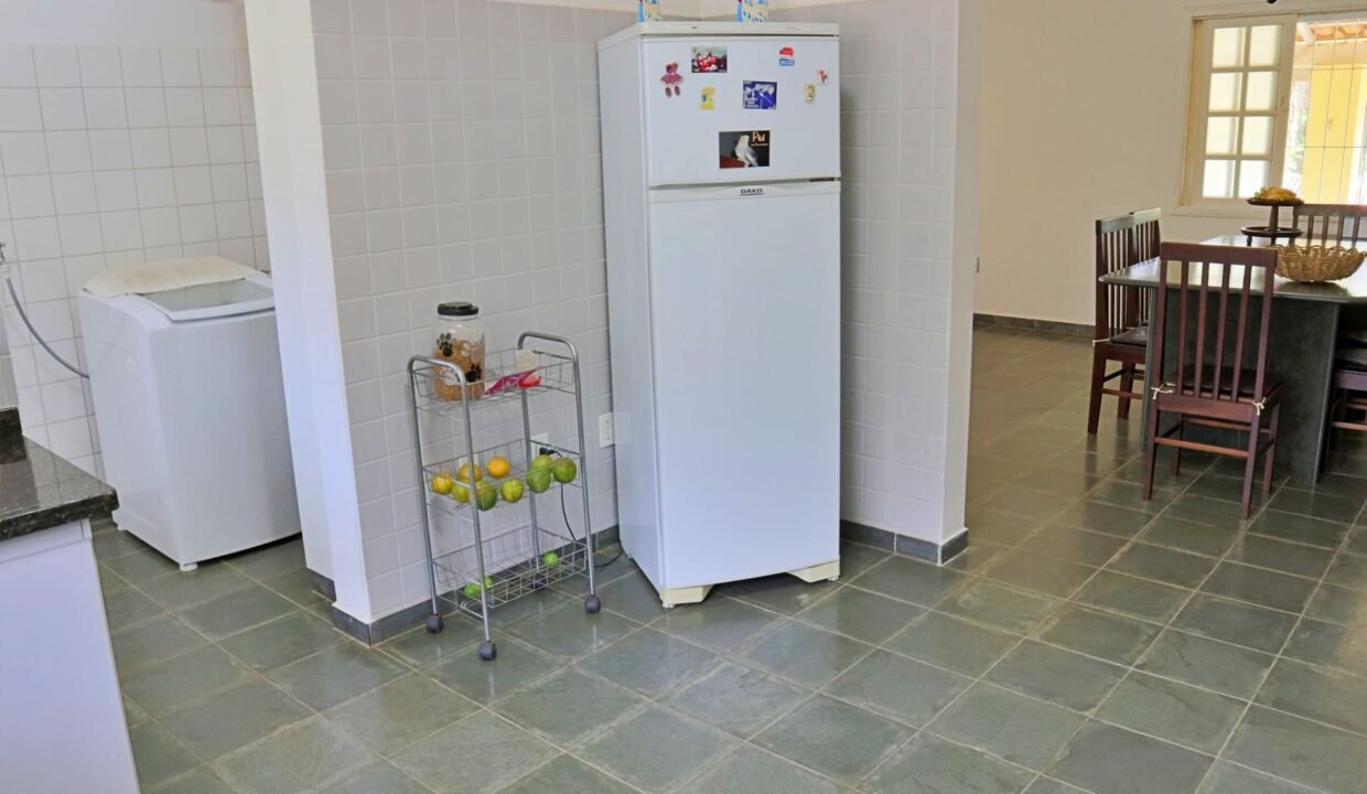 Chácara 2.300m² com piscina a venda em extrema MG (27)