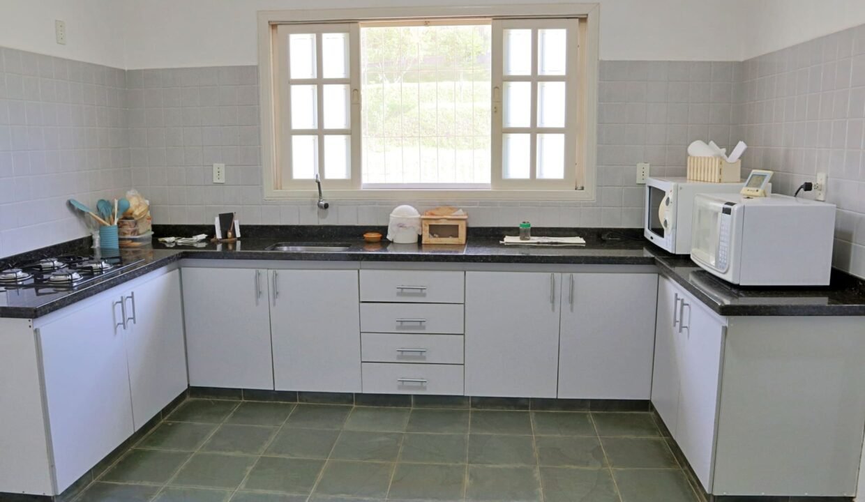 Chácara 2.300m² com piscina a venda em extrema MG (30)