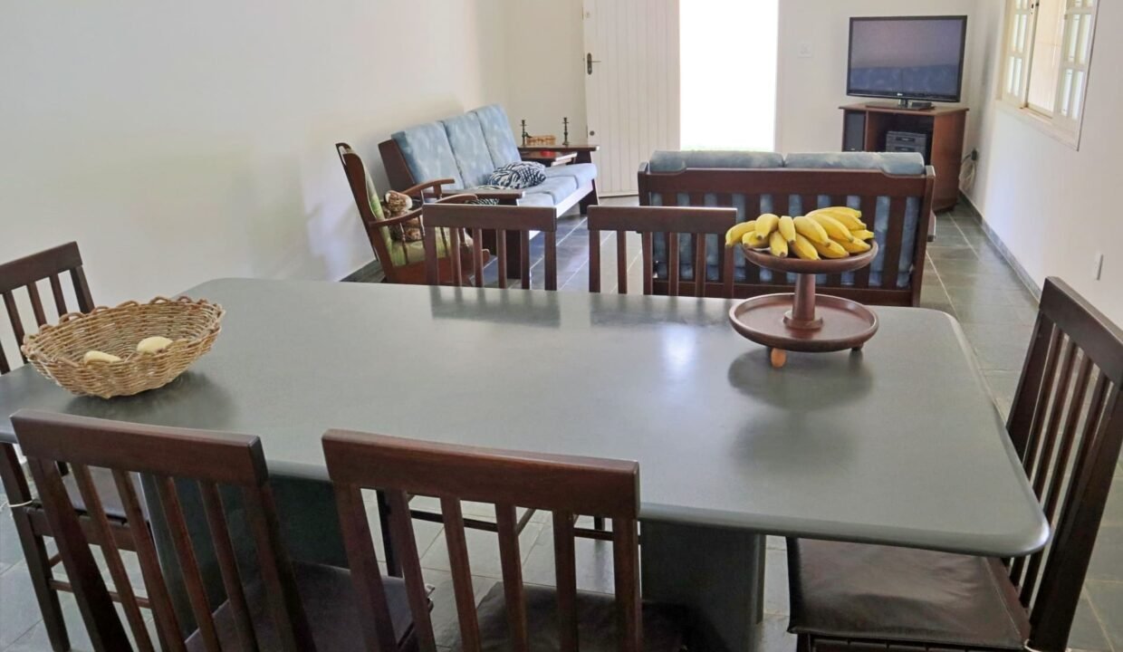 Chácara 2.300m² com piscina a venda em extrema MG (34)