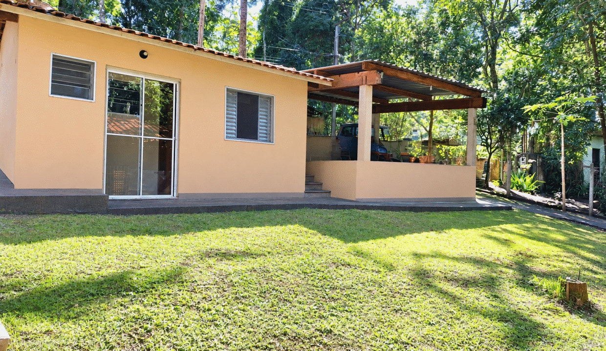 chácara pe na água a venda represa joanopolis (7)