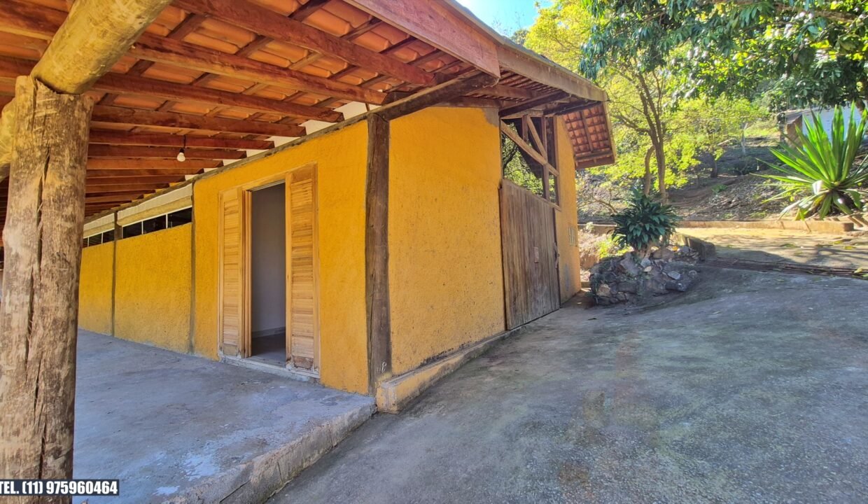 Chácara com piscina represa (22)