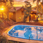 Chácara com piscina represa